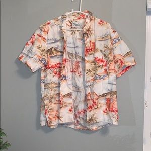 Men’s Hawaiian button down shirt